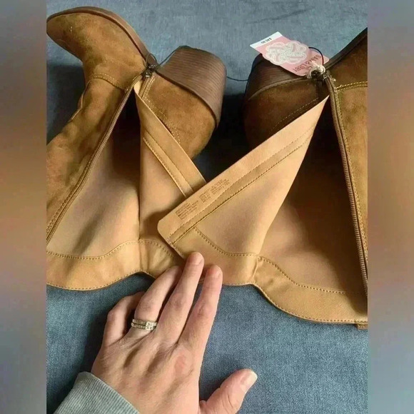 Sam & Libby Woman’s Breanna Mid-Shaft Western Boots - Picture 11 of 11